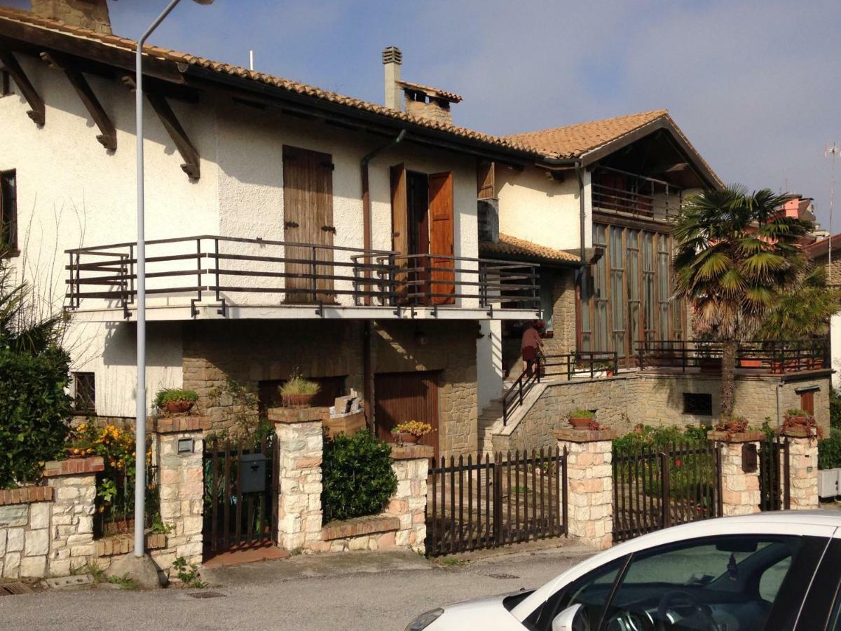 Villa Lilly Falconara Marittima Exteriör bild