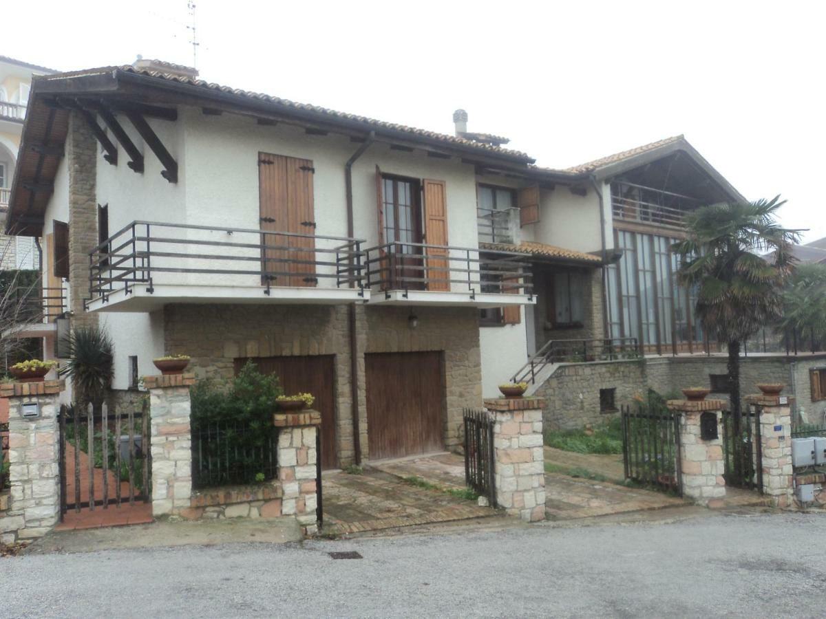 Villa Lilly Falconara Marittima Exteriör bild